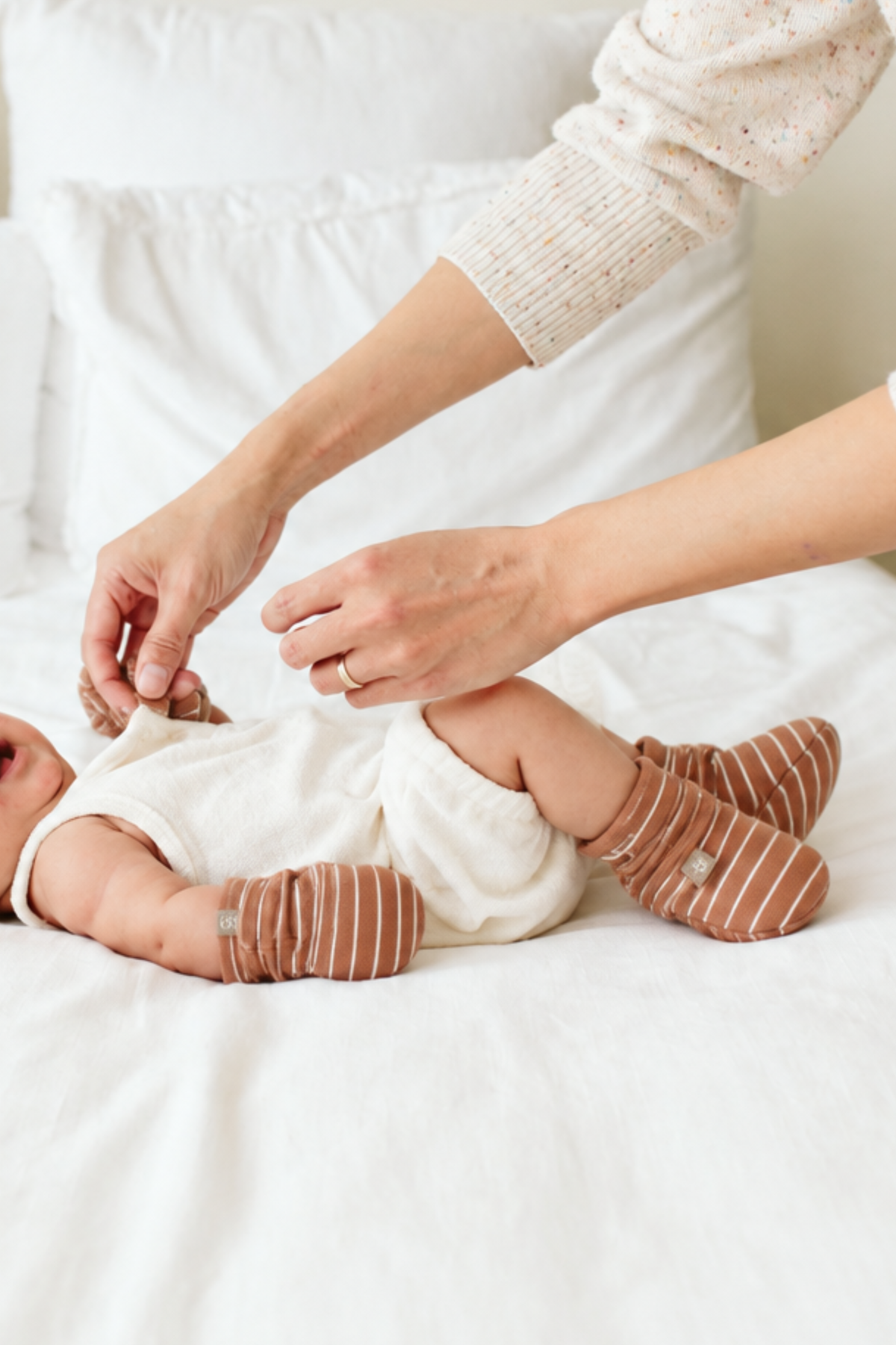 STAY ON 2-PACK MITTS | DUNE STRIPE + CLAY STRIPE