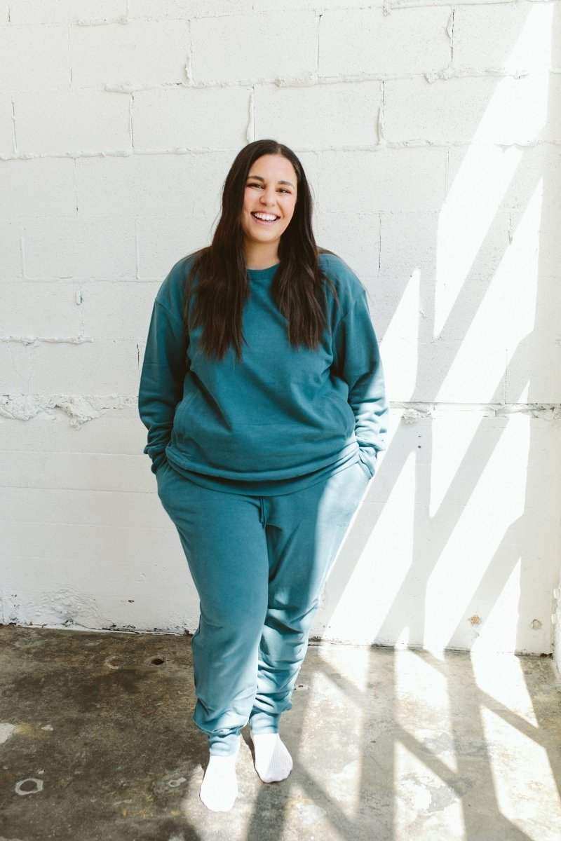 ADULT SWEATSUIT PANT in teal brushed terry, featuring a relaxed fit, elastic waistband and tapered cuffs