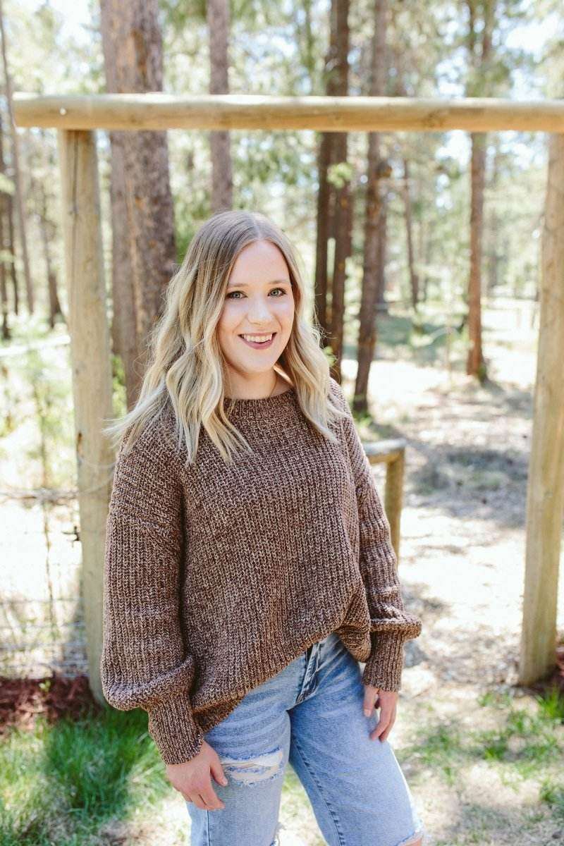 WOMENS CHUNKY KNIT SWEATER in bark brown organic cotton with a textured knit, oversized fit and ribbed cuffs