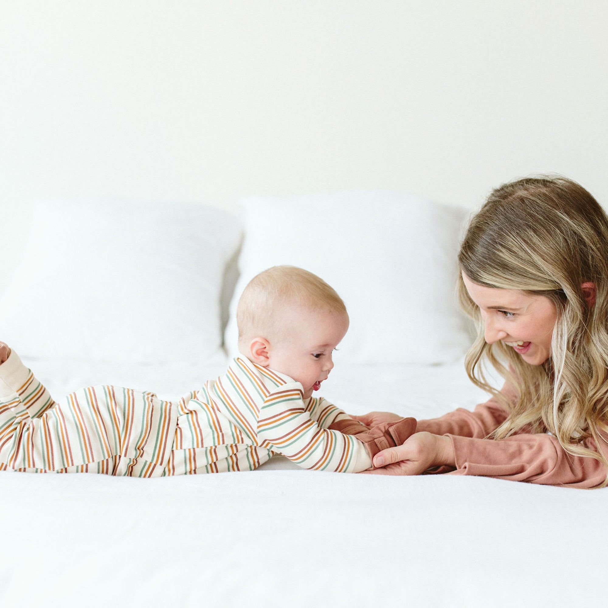 LONG-SLEEVE BODYSUIT | TIMBERLINE | FITS SMALL SIZE UP
