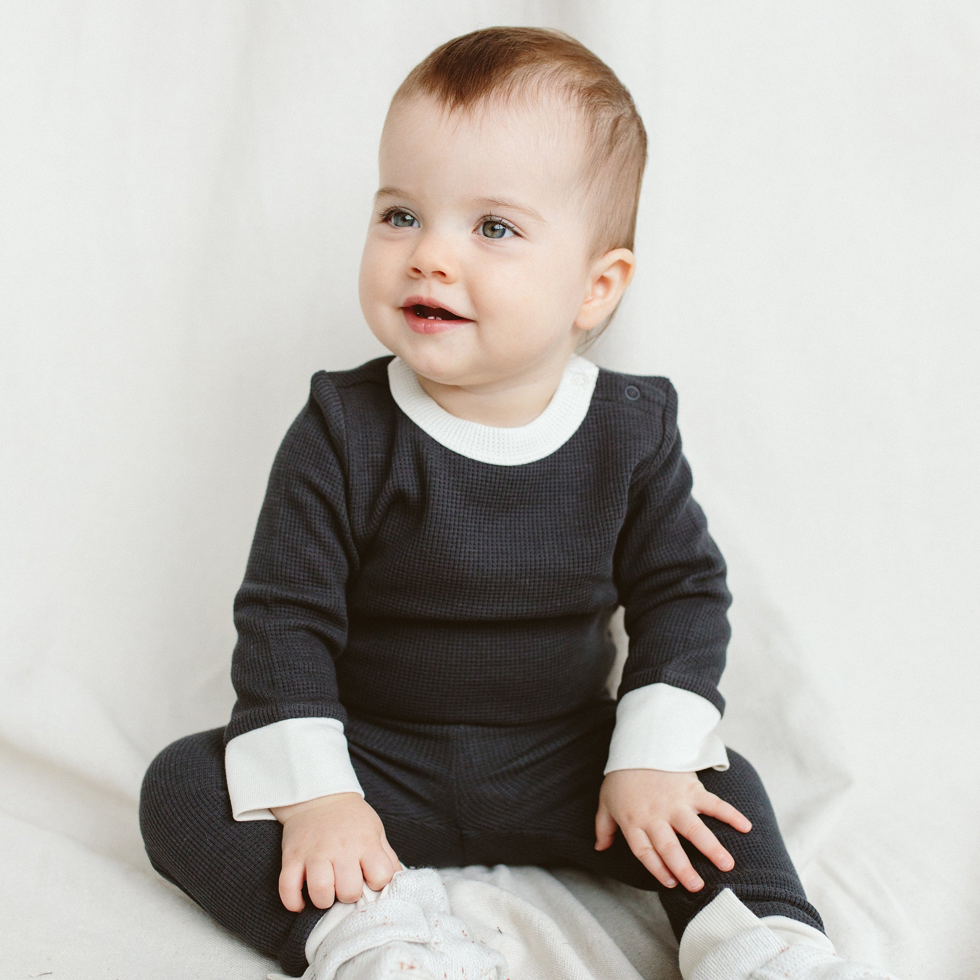 THERMAL LONG-SLEEVE BODYSUIT | COAL | FITS SNUG